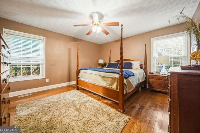 141 N Springs Drive, Acworth, GA 30101