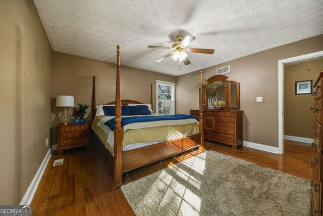 141 N Springs Drive, Acworth, GA 30101