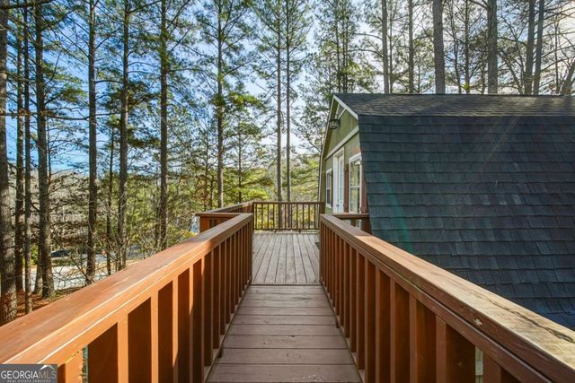 141 N Springs Drive, Acworth, GA 30101