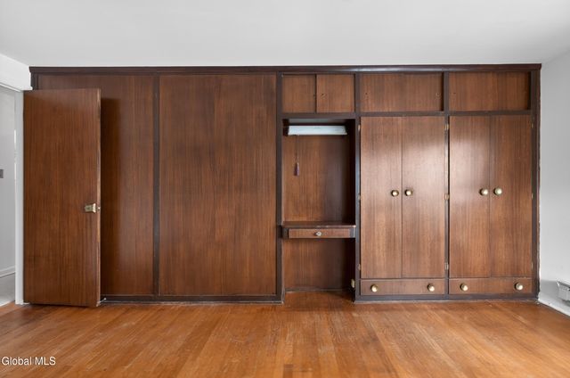 10 Campus View Drive, Colonie, NY 12211