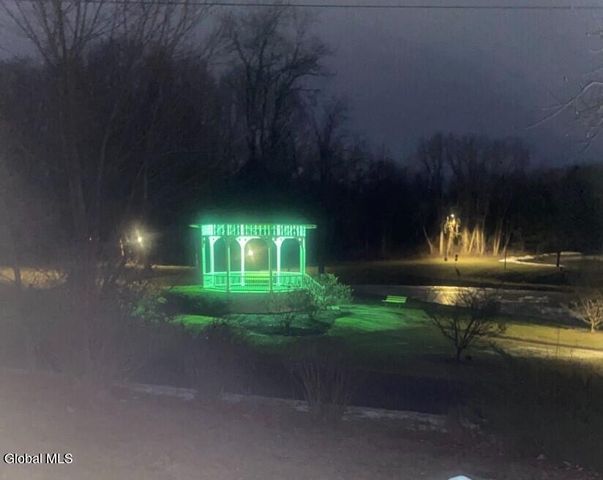 10 Campus View Drive, Colonie, NY 12211