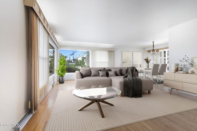 10 Campus View Drive, Colonie, NY 12211