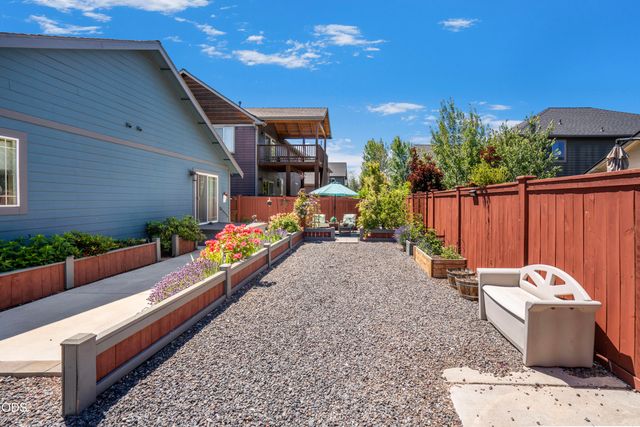21238 Darby Court, Bend, OR 97702
