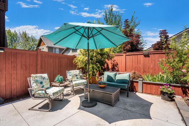 21238 Darby Court, Bend, OR 97702