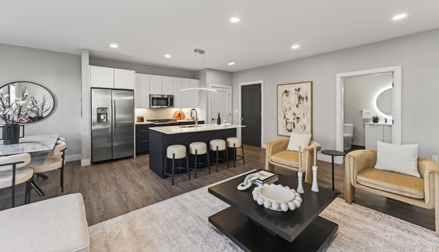 656 Saratoga 205, Boston, MA 02128