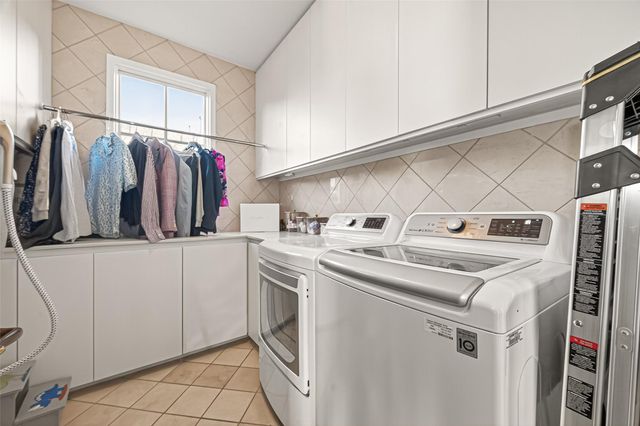 6005 Inwood Drive A, Houston, TX 77057