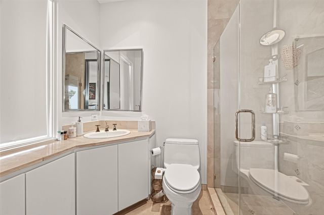 6005 Inwood Drive A, Houston, TX 77057