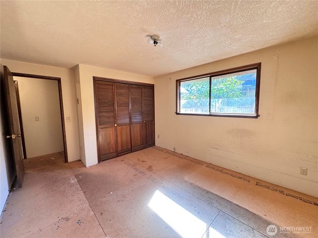 2139 Seabreeze Place, Port Angeles, WA 98363