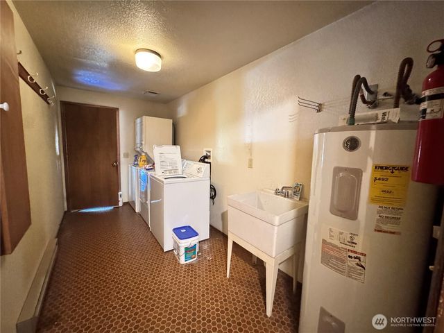 2139 Seabreeze Place, Port Angeles, WA 98363