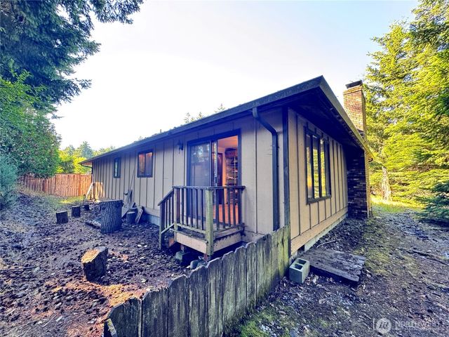 2139 Seabreeze Place, Port Angeles, WA 98363