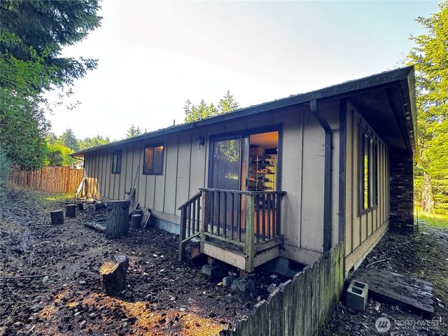 2139 Seabreeze Place, Port Angeles, WA 98363