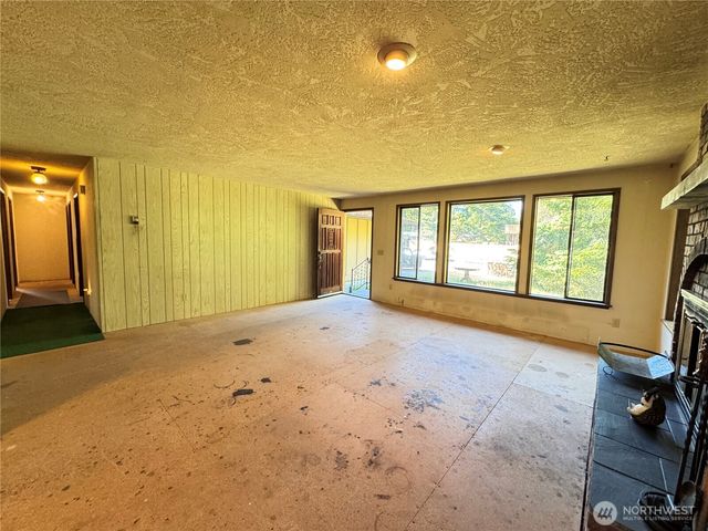 2139 Seabreeze Place, Port Angeles, WA 98363
