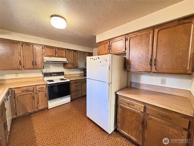 2139 Seabreeze Place, Port Angeles, WA 98363