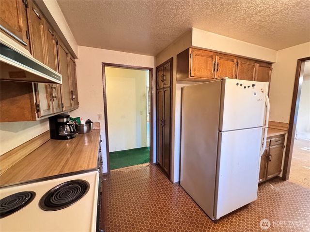 2139 Seabreeze Place, Port Angeles, WA 98363
