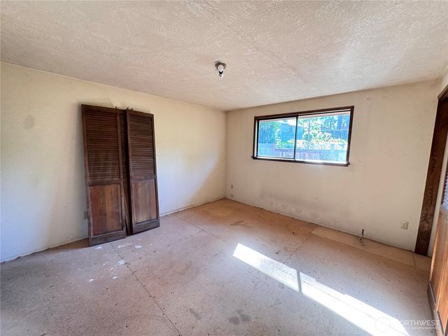 2139 Seabreeze Place, Port Angeles, WA 98363