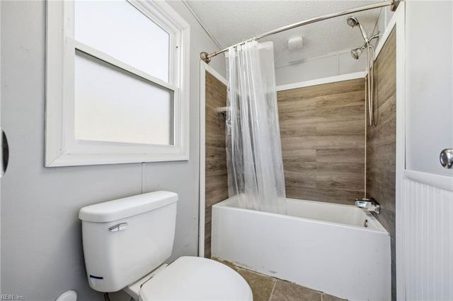 17009 Mt Olive Ave, Windsor, VA 23487