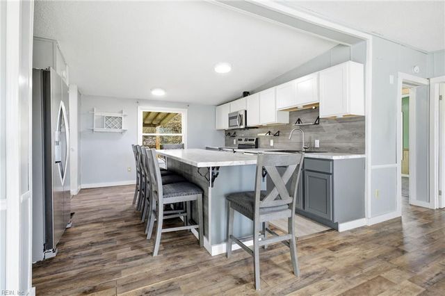 17009 Mt Olive Ave, Windsor, VA 23487