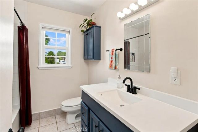 10108 Columbus, Mission Hills (san Fernando), CA 91345