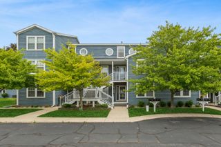 2329 S Pointe Way, St. Joseph, MI 49085