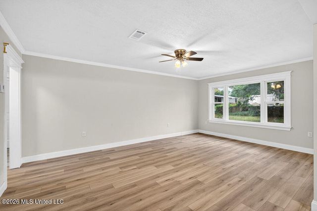 1662 Hollywood Boulevard, Biloxi, MS 39531