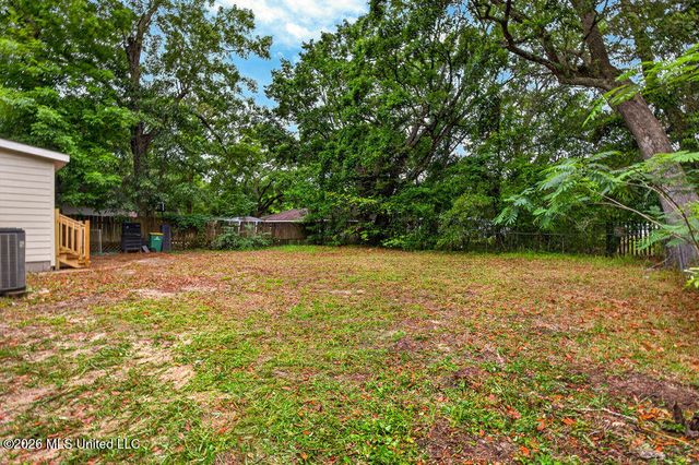 1662 Hollywood Boulevard, Biloxi, MS 39531