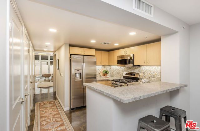 125 N Raymond Avenue 412, Pasadena, CA 91103