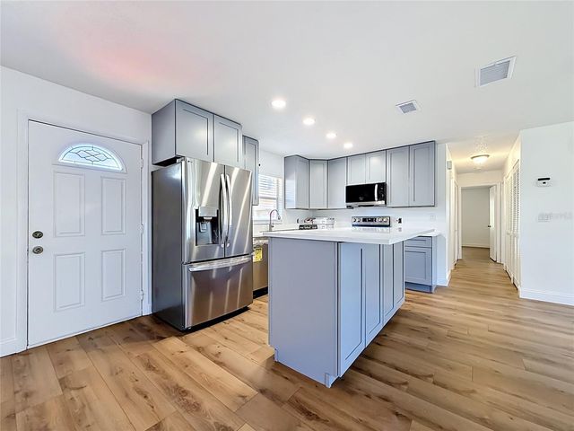 2188 CORINNE COURT S A, St Petersburg, FL 33712