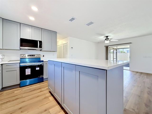 2188 CORINNE COURT S A, St Petersburg, FL 33712