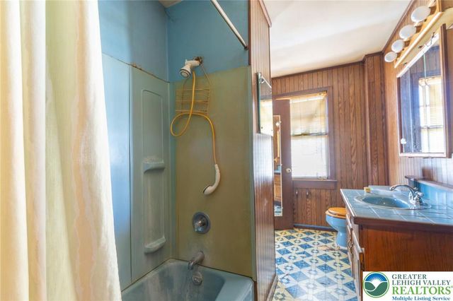 928 West Berwick Street, Easton, PA 18042