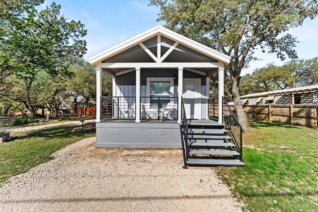 164 Pr 1523, Bandera, TX 78003