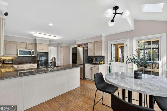 730 Edgewater Place NW, Kennesaw, GA 30144