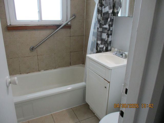 8713 S Keeler Avenue 1, Hometown, IL 60456