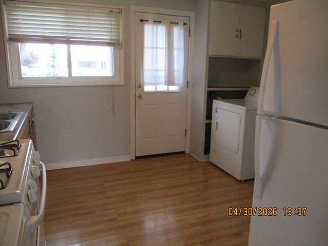 8713 S Keeler Avenue 1, Hometown, IL 60456