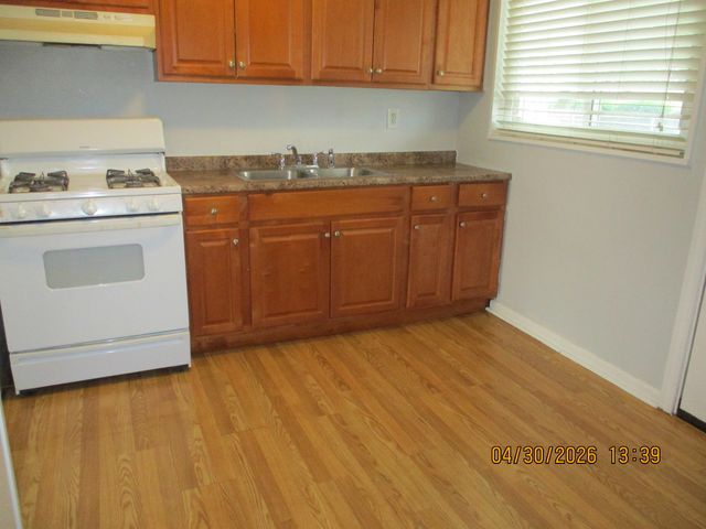 8713 S Keeler Avenue 1, Hometown, IL 60456