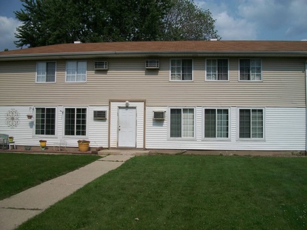 8713 S Keeler Avenue 1, Hometown, IL 60456