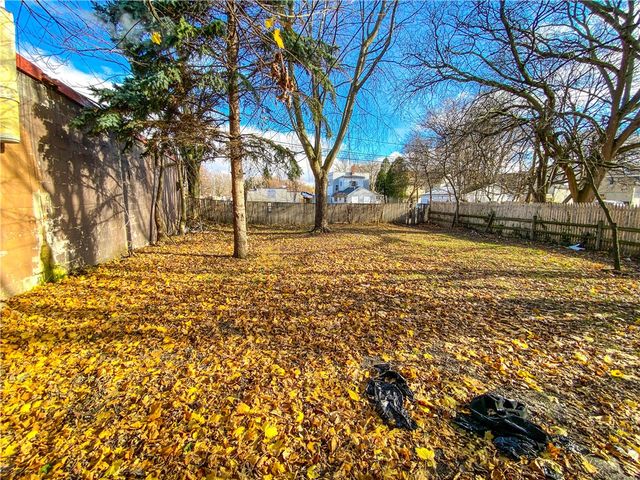 282 Parkway, Rochester, NY 14608