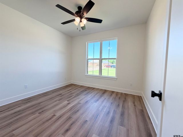 324 Heritage Way, Bullard, TX 75757