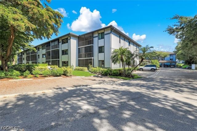 9901 Sunset Cove LN 222, Fort Myers, FL 33919