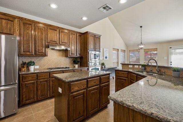 1500 Pillar Bluff Way, Mckinney, TX 75072