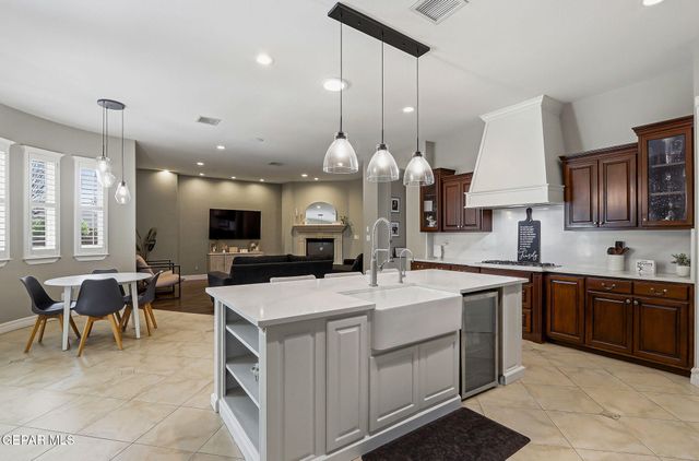 6038 LAGUNA VISTA Drive, El Paso, TX 79932