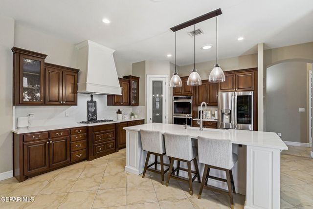 6038 LAGUNA VISTA Drive, El Paso, TX 79932