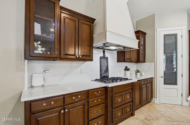 6038 LAGUNA VISTA Drive, El Paso, TX 79932