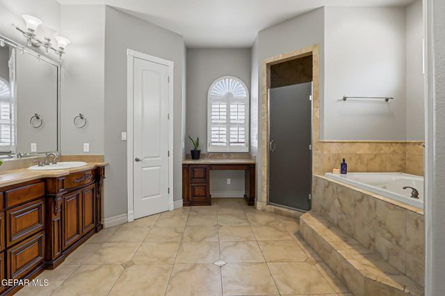 6038 LAGUNA VISTA Drive, El Paso, TX 79932