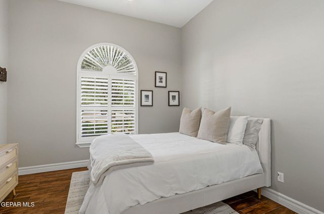 6038 LAGUNA VISTA Drive, El Paso, TX 79932