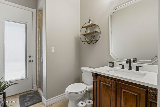 6038 LAGUNA VISTA Drive, El Paso, TX 79932