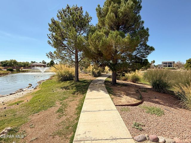 6038 LAGUNA VISTA Drive, El Paso, TX 79932