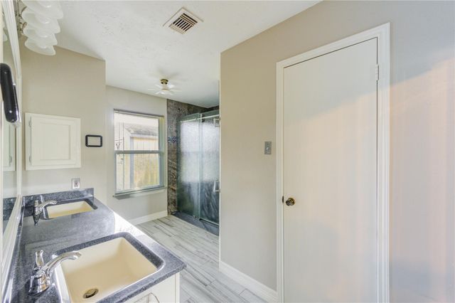 1210 Lynn Lane, Humble, TX 77338