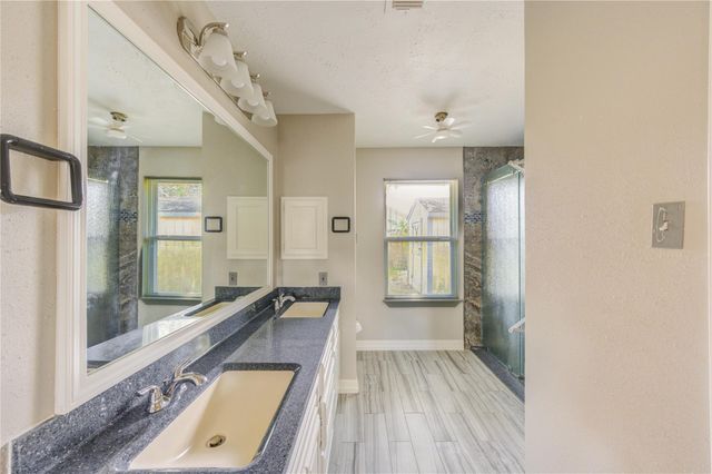 1210 Lynn Lane, Humble, TX 77338