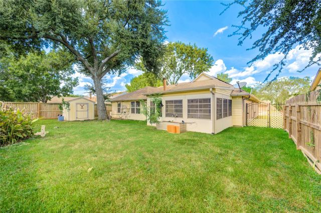 1210 Lynn Lane, Humble, TX 77338