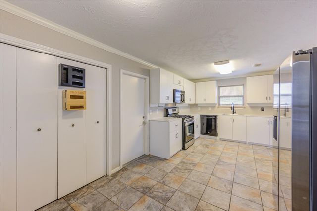 1210 Lynn Lane, Humble, TX 77338